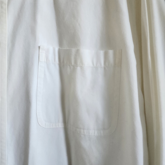 Walt Disney World Casual Button Up Winnie the Pooh Shirt - Picture 4 of 10